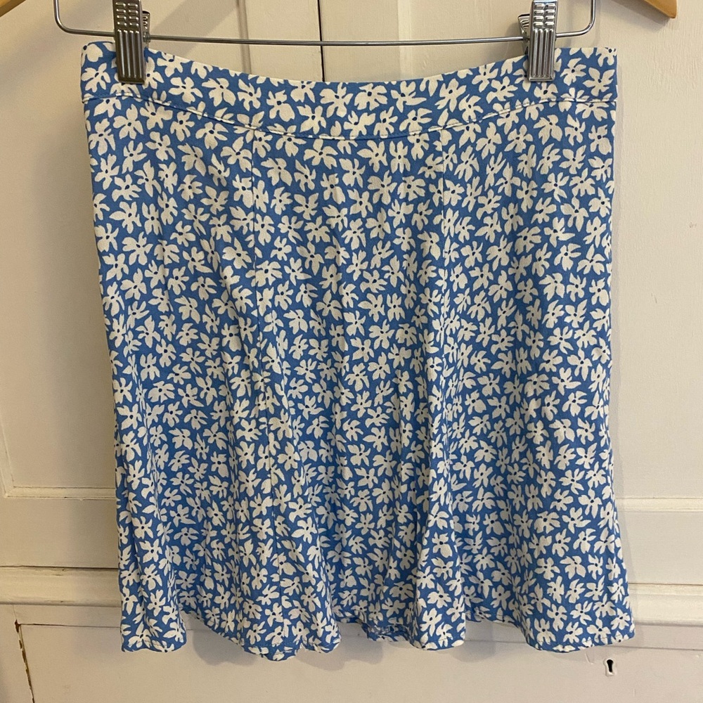 REFORMATION - Flounce Skirt [blue & white flowers] - Picture 3 of 5